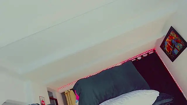 Snapshot of candy_kendall chatting on December 20, 2025, 4:41 am candy kendall online show from December 20, 2025, 4:41 am