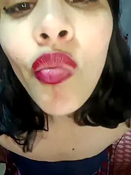Sandy hot2000 online show from July 6, 2026, 10:23 pm