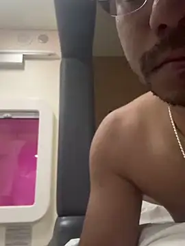 Snapshot of insanefreak69 chatting on December 3, 2024, 5:20 am insanefreak69 online show from December 3, 2024, 5:20 am