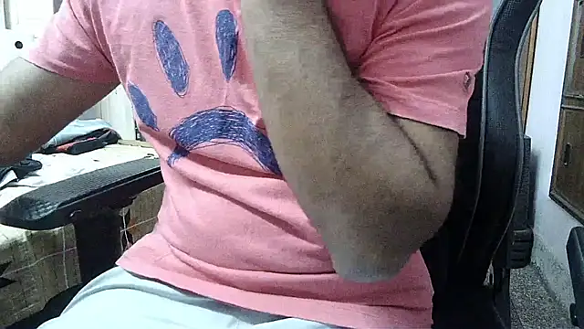 Snapshot of insanefreak69 chatting on January 25, 2025, 4:24 pm insanefreak69 online show from January 25, 2025, 4:24 pm