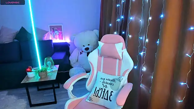 Queen baby online show from December 15, 2025, 2:38 am