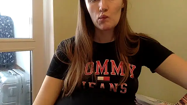 Snapshot of vanessa4you chatting on January 30, 2025, 8:43 am vanessa4you online show from January 30, 2025, 8:43 am