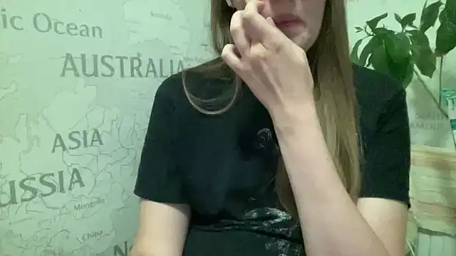 Snapshot of vanessa4you chatting on November 6, 2025, 4:19 pm vanessa4you online show from November 6, 2025, 4:19 pm