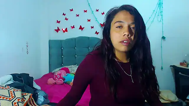Snapshot of AmaraRoberts420 chatting on January 16, 2025, 12:23 am AmaraRoberts420 online show from January 16, 2025, 12:23 am