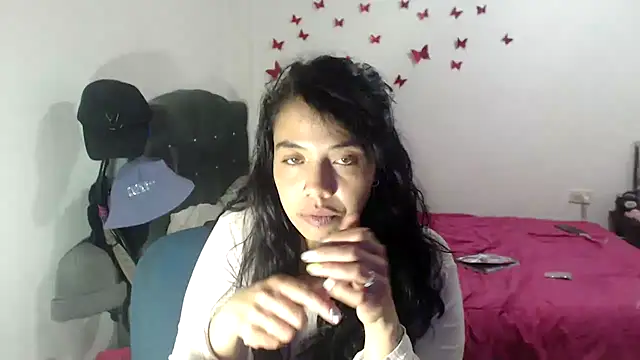 Snapshot of AmaraRoberts420 chatting on September 12, 2025, 3:39 am AmaraRoberts420 online show from September 12, 2025, 3:39 am