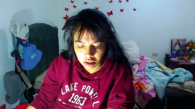 Snapshot of AmaraRoberts420 chatting on September 21, 2025, 10:33 pm AmaraRoberts420 online show from September 21, 2025, 10:33 pm