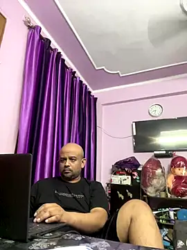 Dick 6inches online show from October 15, 2025, 3:01 pm