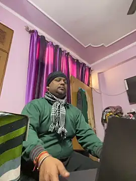 Dick 6inches online show from November 22, 2025, 5:28 am