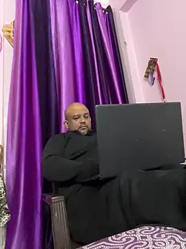 Dick 6inches online show from February 13, 2026, 5:14 am