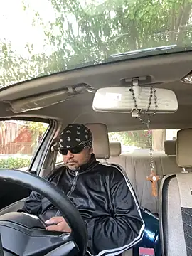 Dick 6inches online show from April 9, 2026, 3:06 am