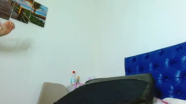 Snapshot of carla_beer chatting on March 20, 2025, 2:42 pm carla beer online show from March 20, 2025, 2:42 pm