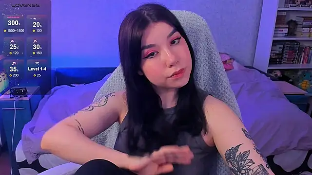 Snapshot of kellyharris chatting on March 17, 2025, 3:18 pm kellyharris online show from March 17, 2025, 3:18 pm