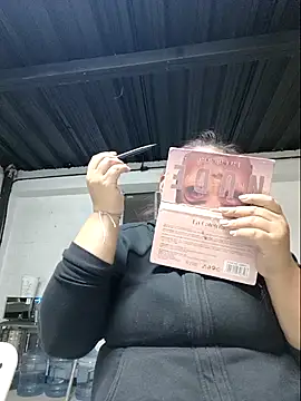 Snapshot of silvia_lane chatting on October 24, 2025, 3:47 am silvia lane online show from October 24, 2025, 3:47 am