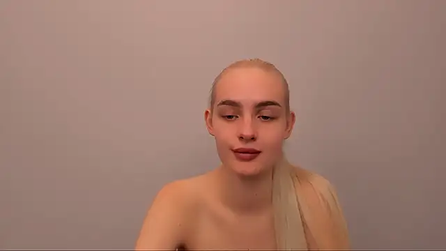 Snapshot of OliviaKisss chatting on December 21, 2025, 9:11 pm OliviaKisss online show from December 21, 2025, 9:11 pm