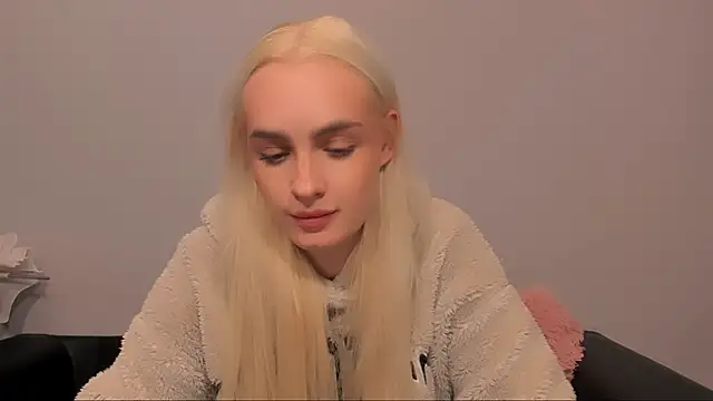 Snapshot of OliviaKisss chatting on March 6, 2026, 5:53 pm OliviaKisss online show from March 6, 2026, 5:53 pm