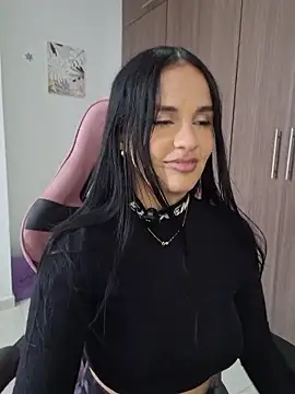 Snapshot of heyshaa chatting on January 10, 2026, 6:20 pm heyshaa online show from January 10, 2026, 6:20 pm