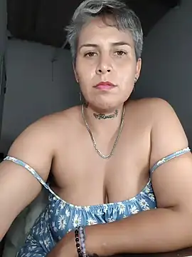 Yessi rousse online show from May 15, 2026, 11:34 pm