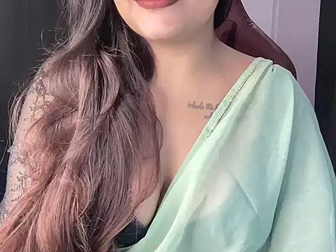 shanayaaa 1 online show from May 5, 2026, 7:11 pm