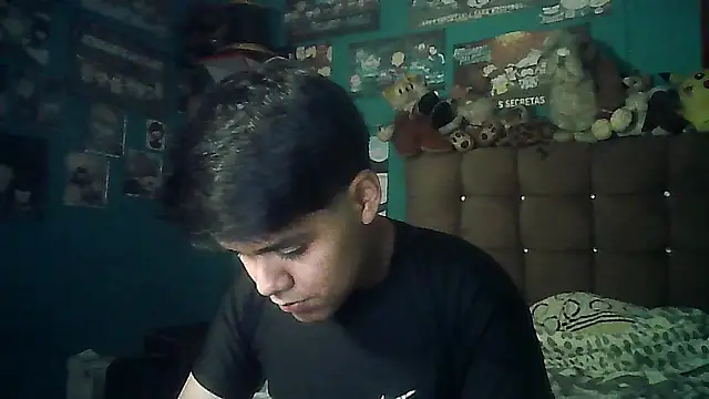 Snapshot of Valesh20 chatting on December 22, 2025, 3:14 am Valesh20 online show from December 22, 2025, 3:14 am