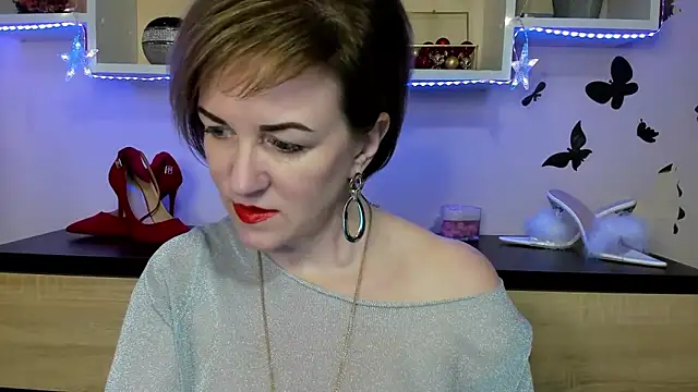 feliziaDesire online show from February 11, 2025, 1:41 pm