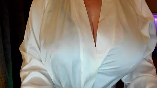 Snapshot of feliziaDesire chatting on February 1, 2026, 12:48 pm feliziaDesire online show from February 1, 2026, 12:48 pm