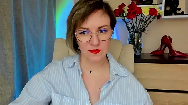 Snapshot of feliziaDesire chatting on April 5, 2026, 10:23 am feliziaDesire online show from April 5, 2026, 10:23 am