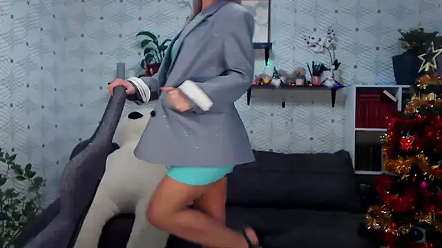 Snapshot of MillaXQueen chatting on December 20, 2025, 2:57 pm MillaXQueen online show from December 20, 2025, 2:57 pm