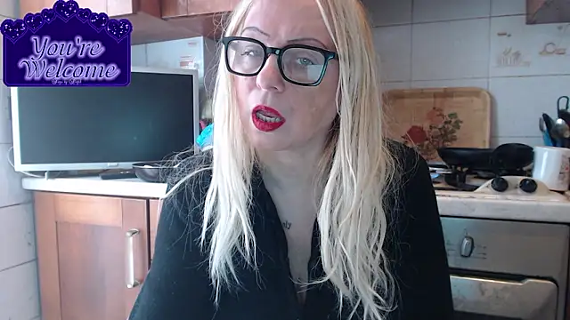 Snapshot of martachatte chatting on January 18, 2026, 9:57 am martachatte online show from January 18, 2026, 9:57 am