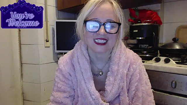 Snapshot of martachatte chatting on February 19, 2026, 9:11 pm martachatte online show from February 19, 2026, 9:11 pm