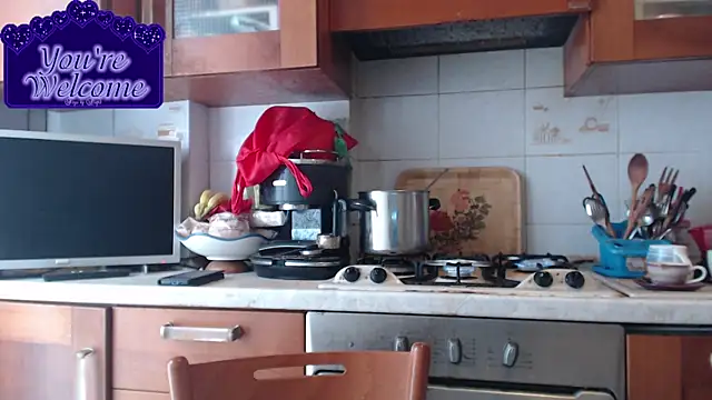 Snapshot of martachatte chatting on February 23, 2026, 9:06 am martachatte online show from February 23, 2026, 9:06 am