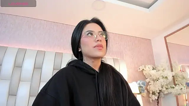 Rebeca jones online show from February 20, 2025, 1:08 pm