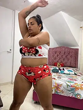 Snapshot of Rossestoner chatting on December 4, 2025, 7:33 pm Rossestoner online show from December 4, 2025, 7:33 pm