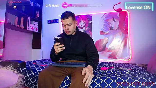 AntonellaAndMao online show from March 17, 2026, 3:33 am