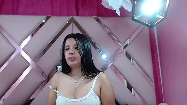Snapshot of nathaly_low1 chatting on December 12, 2024, 3:21 am nathaly low1 online show from December 12, 2024, 3:21 am