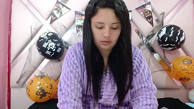 Snapshot of nathaly_low1 chatting on October 16, 2025, 3:07 am nathaly low1 online show from October 16, 2025, 3:07 am