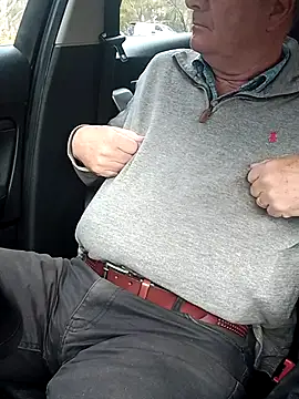 stiffandlubedxh online show from October 23, 2025, 9:02 pm