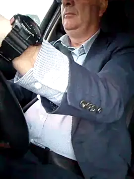 stiffandlubedxh online show from March 3, 2026, 8:15 pm