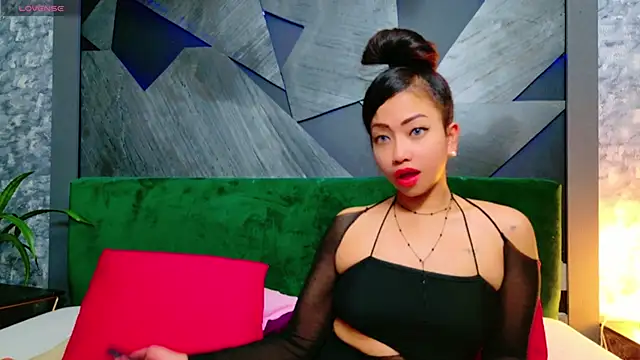 ElyaQuinn online show from February 8, 2025, 10:07 am