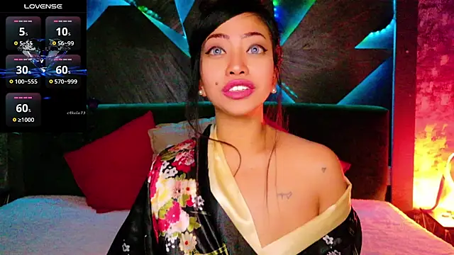 ElyaQuinn online show from November 12, 2025, 7:42 am