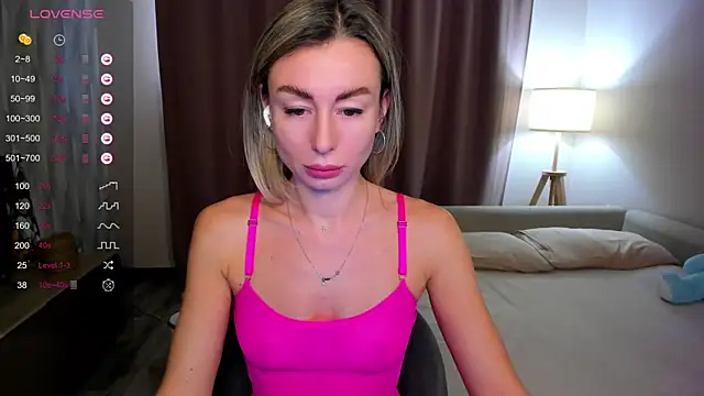 Snapshot of DannaEvan chatting on January 15, 2025, 3:33 am DannaEvan online show from January 15, 2025, 3:33 am