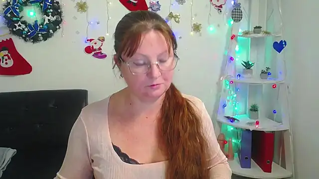 VanessaHotts online show from January 7, 2025, 12:09 pm