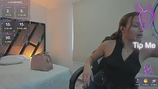 Snapshot of AnnieAndStefan chatting on January 16, 2026, 12:53 pm AnnieAndStefan online show from January 16, 2026, 12:53 pm