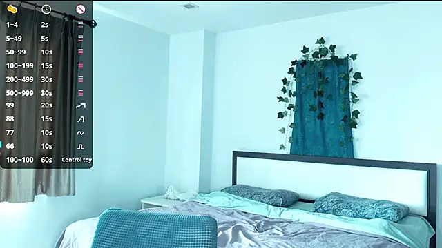 pale skin online show from December 14, 2025, 7:36 am