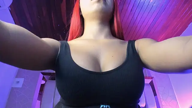 Snapshot of Emmily_Savage chatting on January 13, 2026, 11:26 am Emmily Savage online show from January 13, 2026, 11:26 am