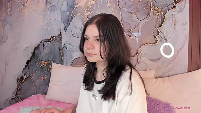 Snapshot of Mey_moon chatting on March 6, 2026, 5:15 am Mey moon online show from March 6, 2026, 5:15 am