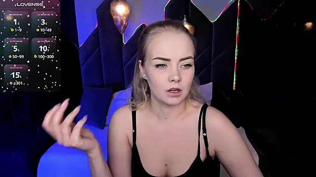 Snapshot of StephanieSweety chatting on February 10, 2026, 5:28 pm StephanieSweety online show from February 10, 2026, 5:28 pm