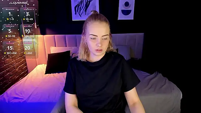 Snapshot of StephanieSweety chatting on March 1, 2026, 5:48 pm StephanieSweety online show from March 1, 2026, 5:48 pm