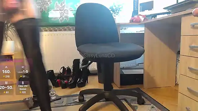 SissyLunaCD online show from January 27, 2025, 8:40 am