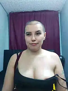 Snapshot of TamySweetness chatting on January 4, 2025, 12:27 am TamySweetness online show from January 4, 2025, 12:27 am