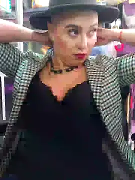 Snapshot of TamySweetness chatting on March 7, 2025, 2:23 pm TamySweetness online show from March 7, 2025, 2:23 pm